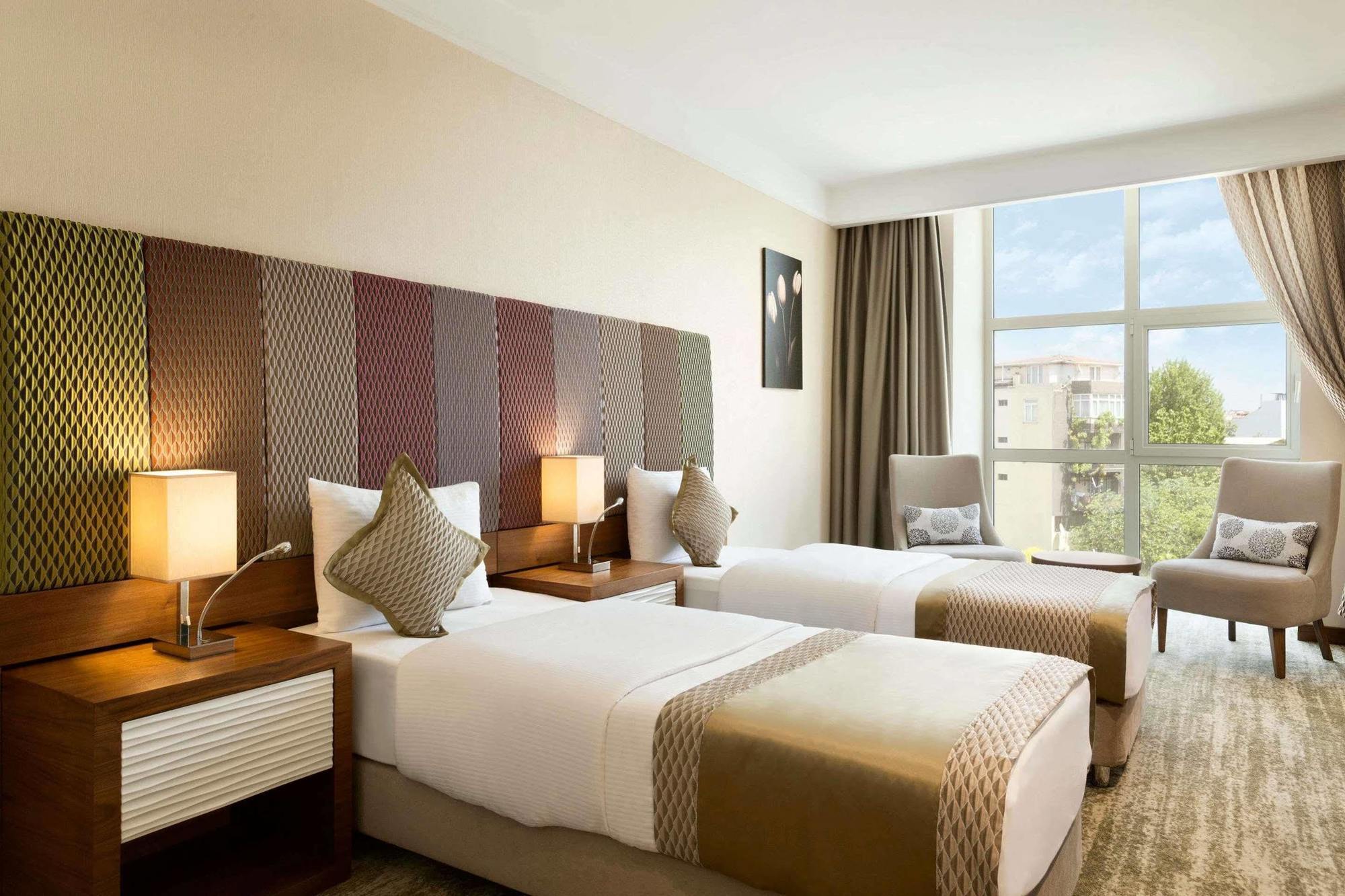 Ramada By Wyndham Gemli̇K Hotel Gemlik Ngoại thất bức ảnh